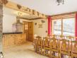 Chalet du Berger - dining area and kitchen