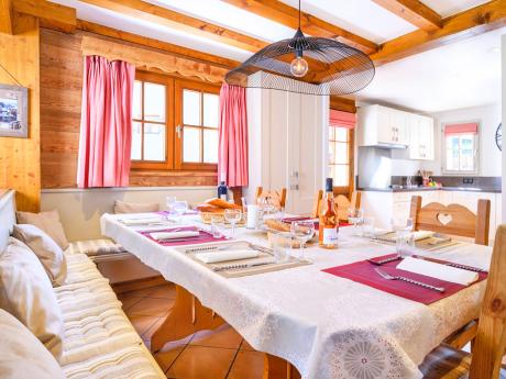Chalet Charme de Meribel  - Essbereich